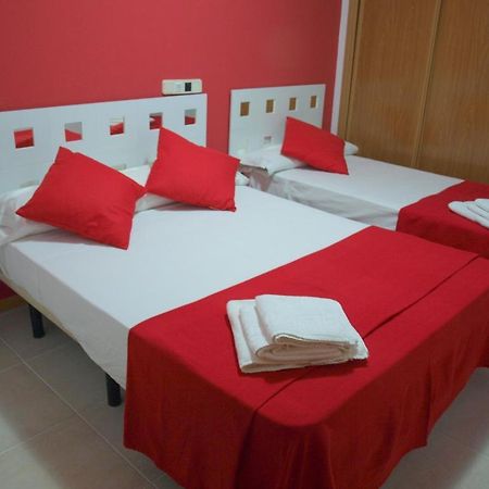 Hostal El Parque San Martín de la Vega Kültér fotó
